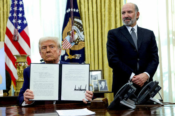 美國總統川普(Donald Trump)與商務部長盧特尼克(Howard Lutnick)。(路透資料照)
