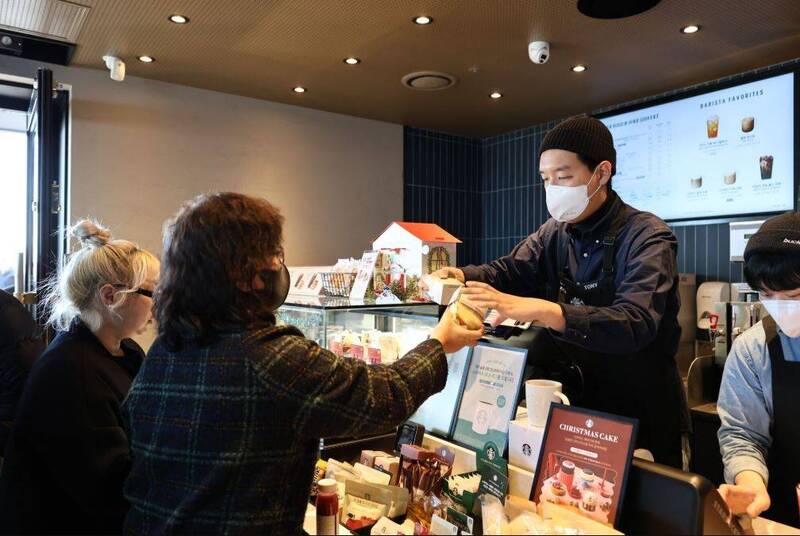 一直以來，星巴克的點餐過於複雜。