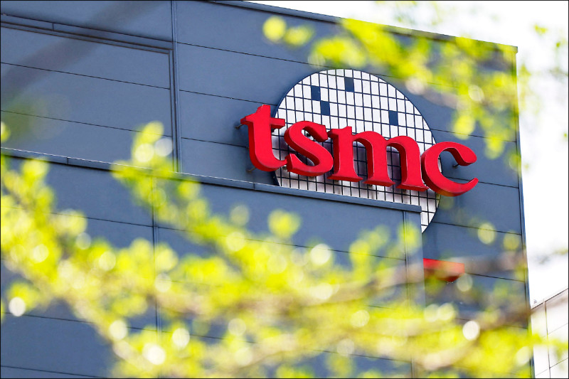 台積電海外子公司已百分百實現再生能源，但國內再生能源使用占比僅14.1％，較2023年的11.2％微幅成長。（路透資料照）