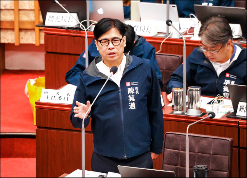 高雄市長陳其邁昨向輝達招手,到高雄也是不錯的選擇。(記者葛祐豪翻攝)