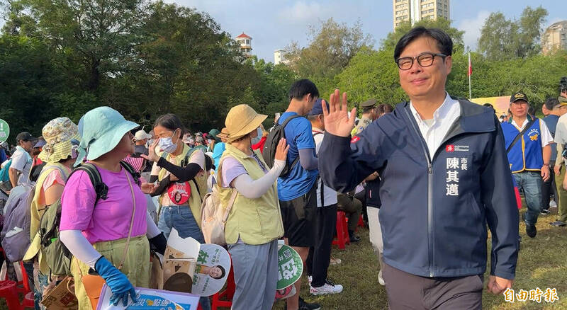 高雄市長陳其邁希望輝達海外總部一定要留在台灣，高雄可提供最優惠條件。（記者許麗娟攝）