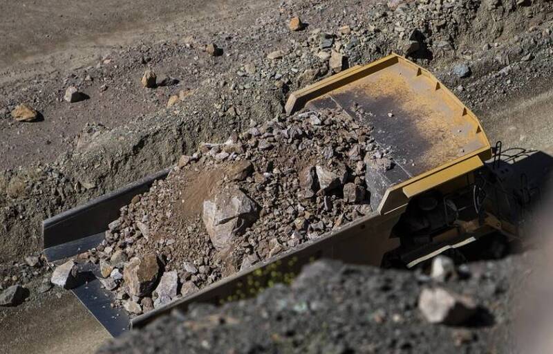 稀土元素包括元素週期表中由鈧、釔和鑭系元素組成的17種金屬元素。（路透）