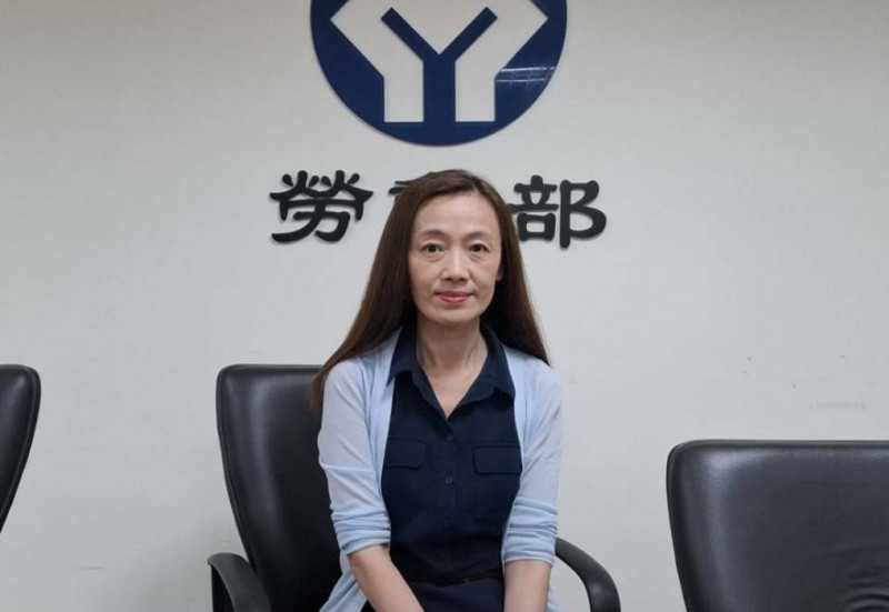 勞動部今（16）日公布最新減班休息（俗稱無薪假）統計，圖為勞動部勞動條件及就業平等司司長黃琦雅（勞動部提供）