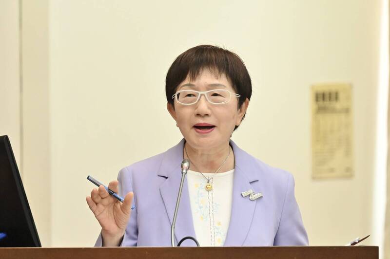 財政部長莊翠雲16日出席立法院財政委員會，進行業務報告並備質詢。（記者叢昌瑾攝）