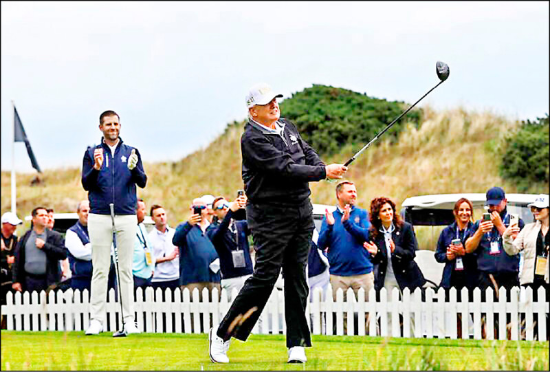 美國總統川普邀請南韓、日本及台灣的企業領袖舉行一場高爾夫球聚會。但是台積電以「美中緊張關係帶來的負擔」為由婉拒出席。
（路透資料照）