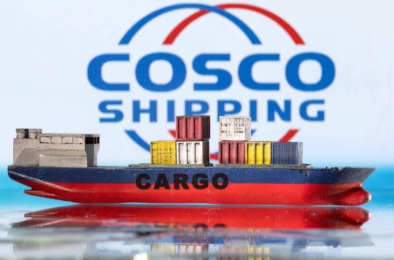 北京要求讓中國遠洋集團(COSCO)參與長和集團港口出售案,否則禁賣。(路透資料照)
