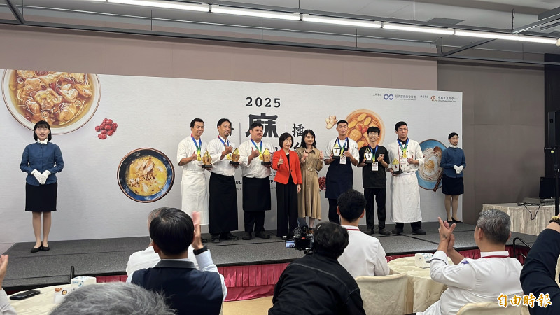 經濟部今年首度以台菜經典風味「麻油」為主題,舉辦「2025麻油料理擂台競賽」。(記者廖家寧攝)