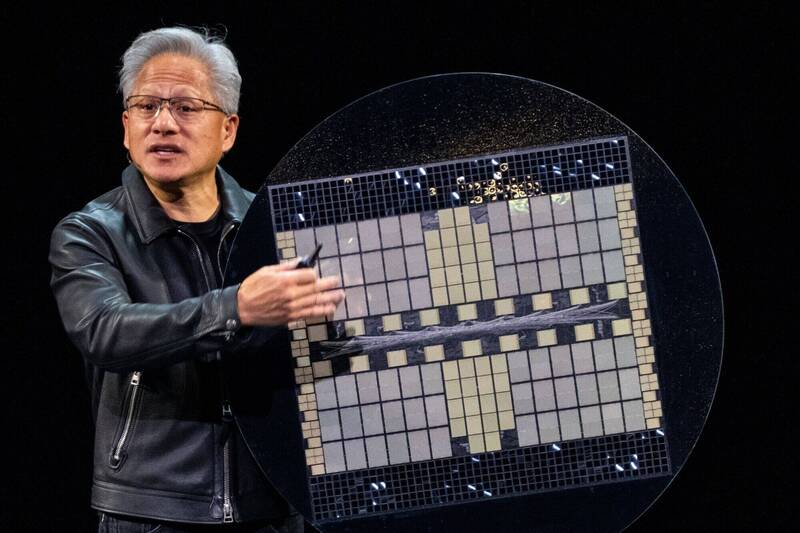 輝達(NVIDIA)公司執行長黃仁勳美國時間28日在華盛頓特區進行GTC主題演講。(示意圖,彭博)