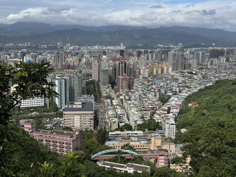 短期內房市交易仍持續呈現量縮局面。(記者徐義平攝)