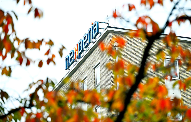 荷蘭與中國之間的貿易紛爭，台灣車用半導體有望受惠轉單效應，惟短線漲多後可能面臨整理壓力。（路透）