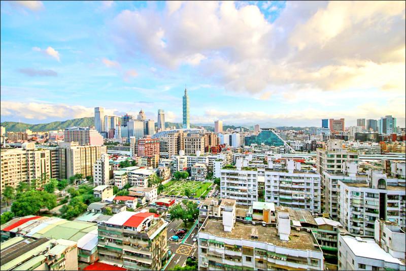 房產贈與是台灣常見的財富傳承方式，第二季又以台南市送房最大間、台北市最值錢。（資料照）