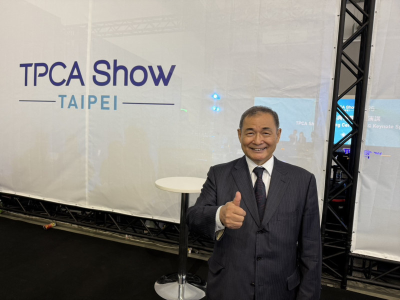 欣興董事長曾子章。（記者卓怡君攝）