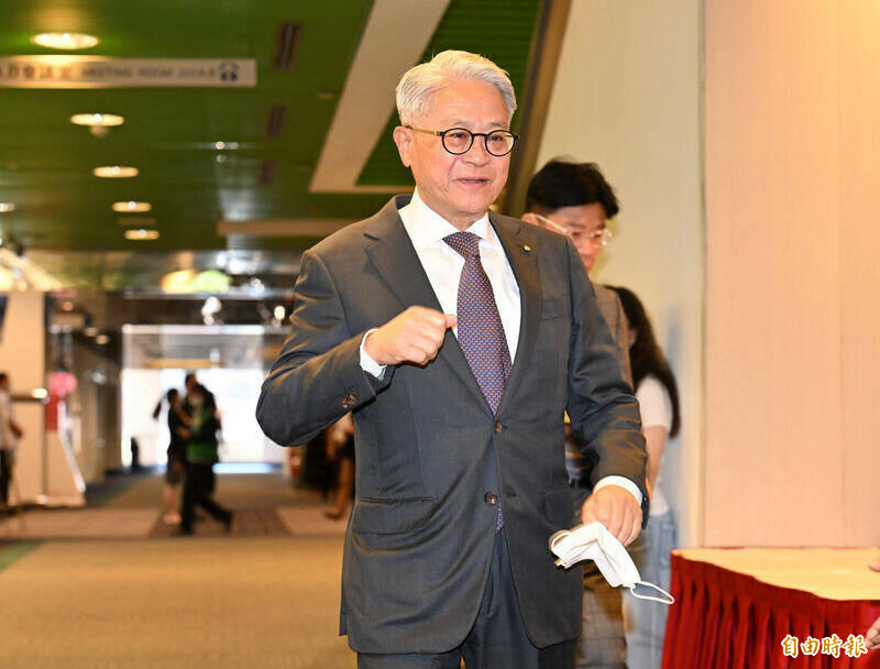 談及新壽與北市府溝通解約金一事，台新新光金董事長吳東亮受訪表示，「我想應該很順利」。（資料照）