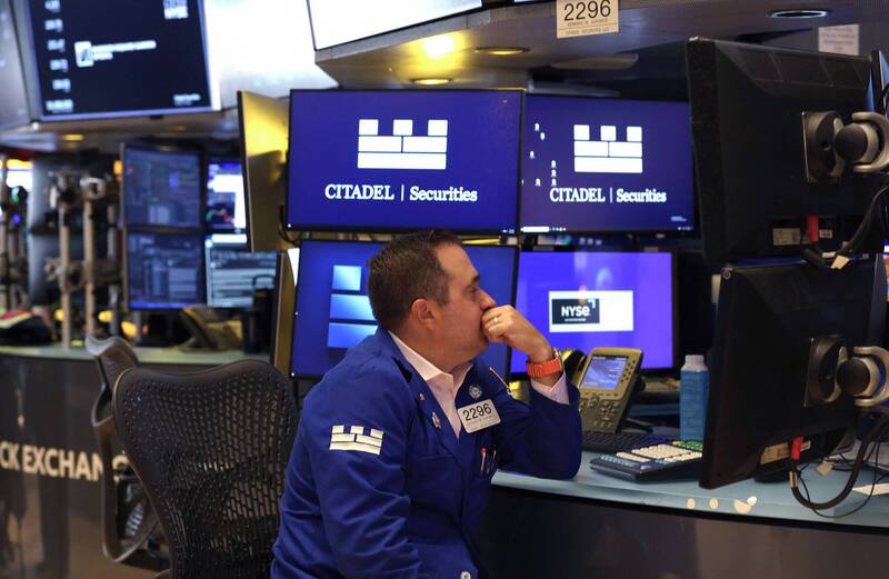 受到美股四大指數全面收黑影響，今（5）日亞洲股市普遍重挫。（法新社）