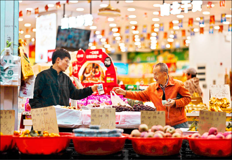 專家認為，中國10月CPI出現正成長，令市場大感訝異，現在就作出通縮已經結束的結論還為時過早。（歐新社資料照）