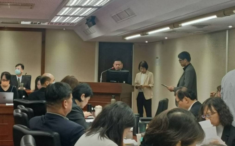 冷氣安裝墜落職災頻傳 勞動部年底前訂定全國性指引