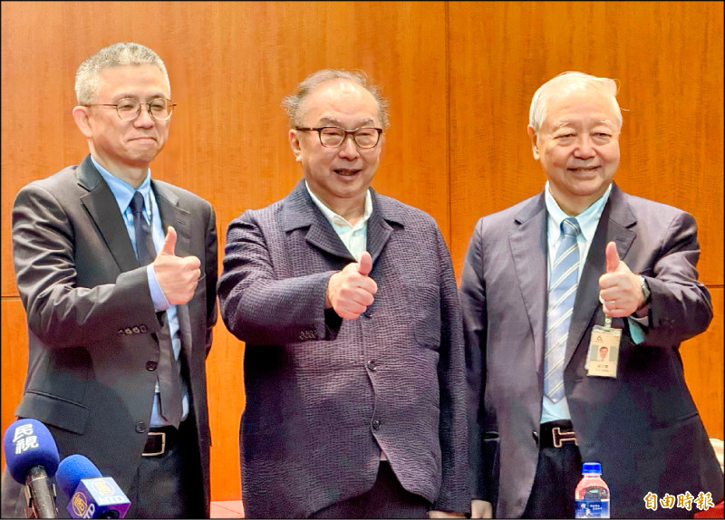 廣達昨召開法說會，看好AI伺服器營運明年持續三位數成長。（資料照，記者方韋傑攝）