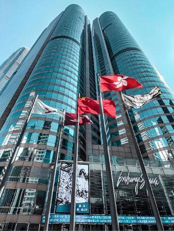 Shine先後在紐約及倫敦尋求上市失敗後，今年透過保密形式向港交所申請上市。（擷取自社群平台）