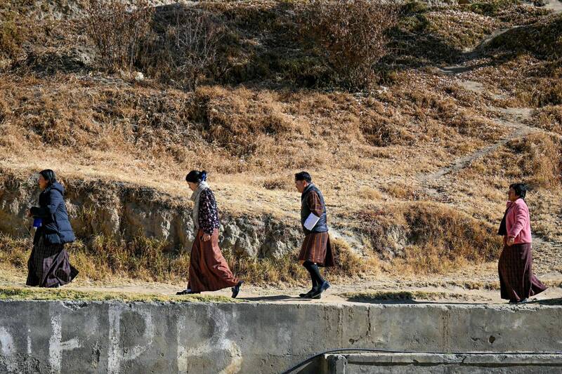 統計顯示，不丹每週工時超過54小時。（法新社）