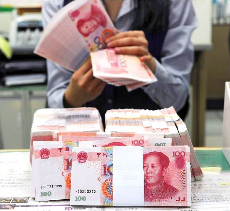 根據金管會統計，截至2025年8月底，金融三業對中曝險金額為8020.55億元，年減幅20.1％。（示意圖，法新社）