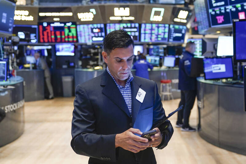 摩根士丹利策略師麥可威爾森（Michael Wilson）表示，美國股市近期的拋售潮可能即將結束。（路透）