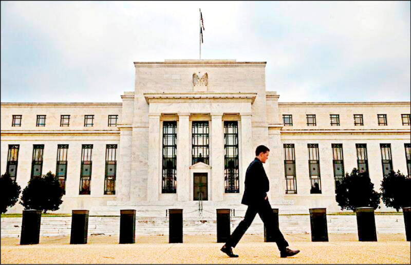 美國聯準會（Fed）如預期於十月底降息一碼，二個星期後就是今年的最後一次聯邦公開市場委員會（FOMC）會議，目前看來也還是走在降息的軌道上。（路透資料照）