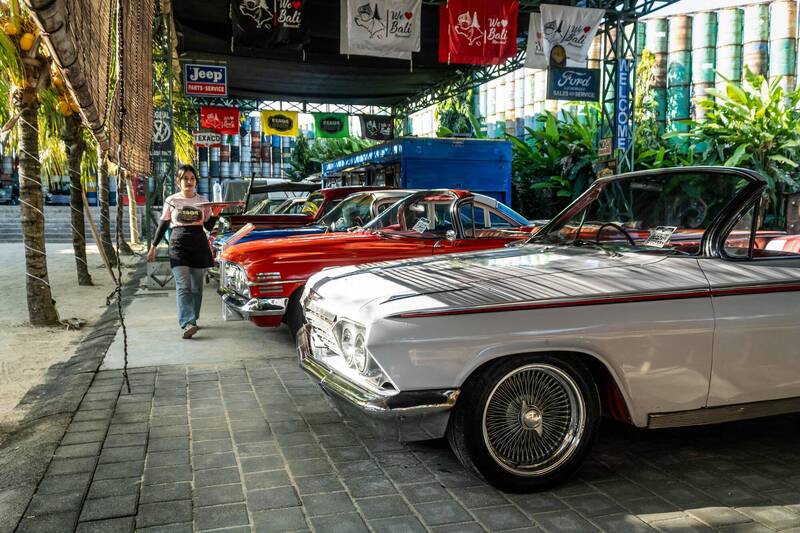 《GOBankingRates》報導，專家指出，今年富裕族群削減最多的6大奢侈消費項目。（示意圖，法新社）