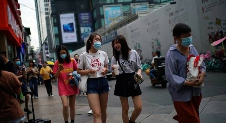 23名來自新加坡的遊客在中國成都市的一家商店遭到導遊強迫購物。圖為成都市中心。（路透）