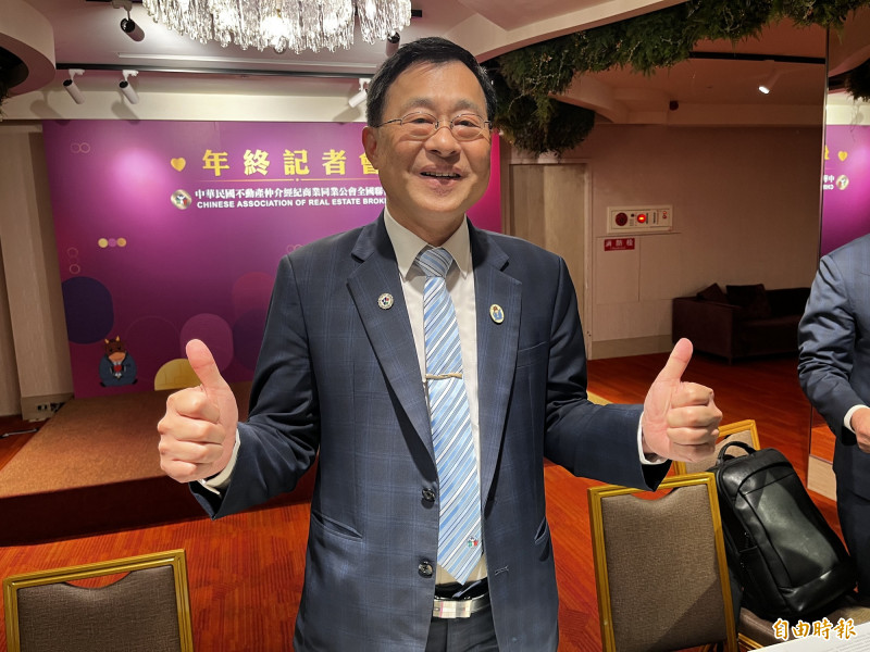 房市價量「卡」逾1年 農曆年後恐有一波房仲關店潮