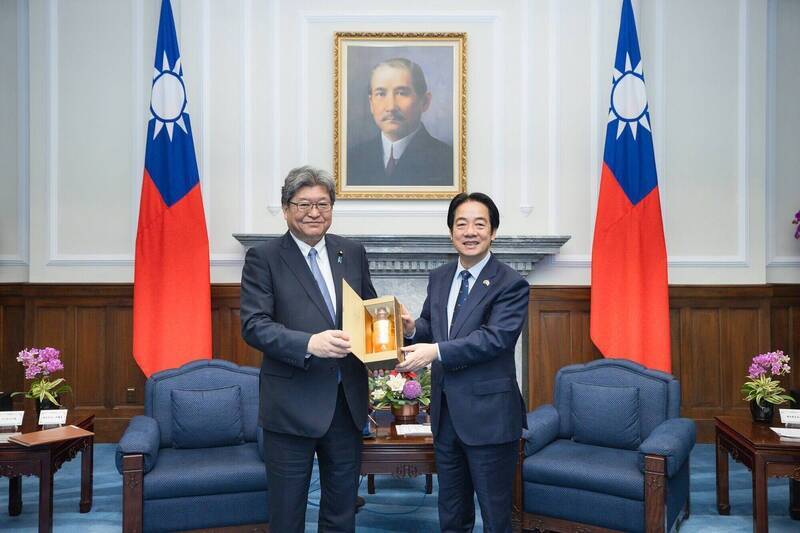總統賴清德今接見日本自民黨代理幹事長萩生田光一眾議員乙行，感謝高市早苗首相上任以來，持續表達對台日友誼的支持。（圖由總統府提供）