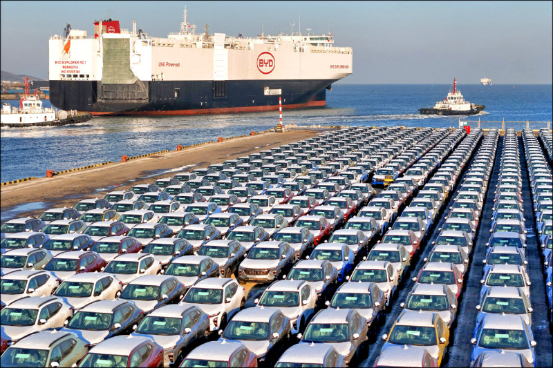 加拿大今年將開放4.9萬輛中國電動車以6.1％的最惠國關稅稅率進口。（法新社資料照）