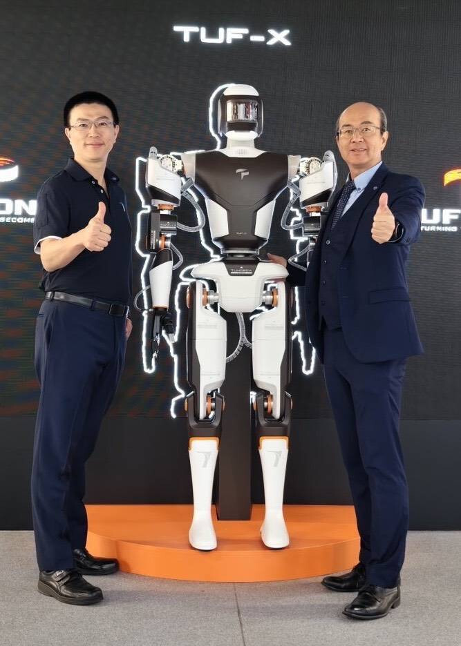 精密金屬零件廠宇隆（2233）減速機系列產品已導入協作型與人形機器人、機器狗、自動化倉儲及低空經濟eVTOL等應用平台進入實測，今天早盤股價一度強攻漲停264.5元，截至10:04分，宇隆股價暫報263元，漲幅逾9%，成交量5647張。（宇隆提供）