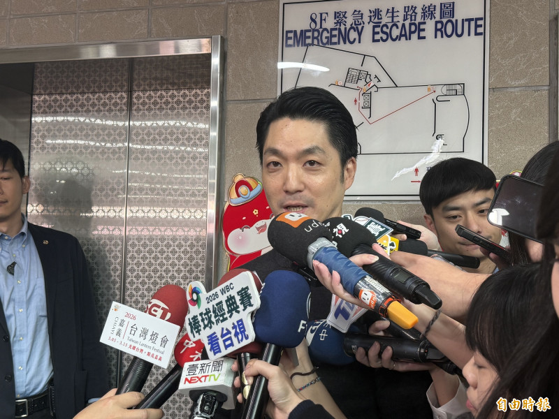 立委許智傑昨晚喊話台北市長蔣萬安，如同大家都能接受「中華民國台灣」，這次不如叫「台灣台北101」吧？蔣萬安今（30日）反問，台北本來就在台灣，不然在哪裡？（記者孫唯容攝）