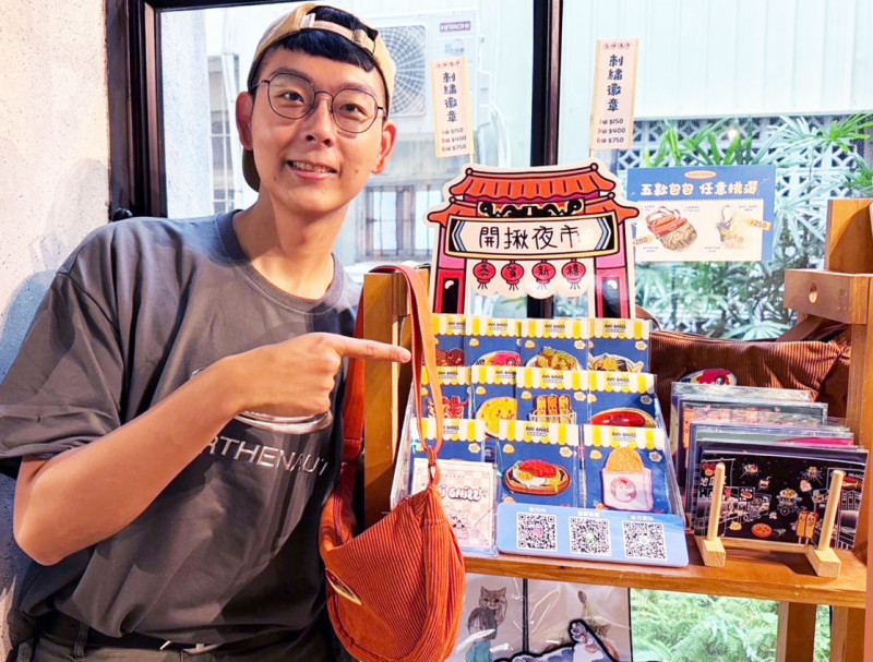 曾面臨職涯卡關的劉哲凱，透過職業訓練成功轉型，打造人氣網紅店家，創下百萬業績。（桃竹苗分署提供）