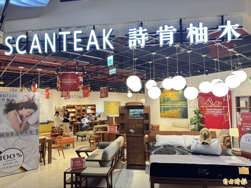 台灣連鎖家具龍頭詩肯（6195）公告1月營收，進入農曆年前的傳統旺季，在家具汰舊換新潮的帶動下，單月營收達3.02億元，年增4.37%，不但突破3億元大關，也創歷史第3高記錄。（記者楊雅民攝）