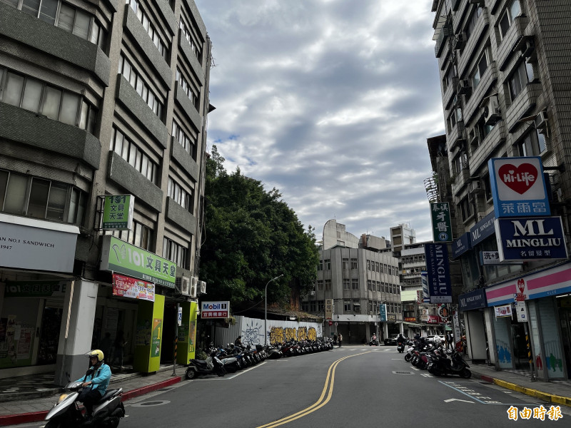 去年第3季台北市房屋稅籍住宅平均屋齡已達39年。（記者徐義平攝）