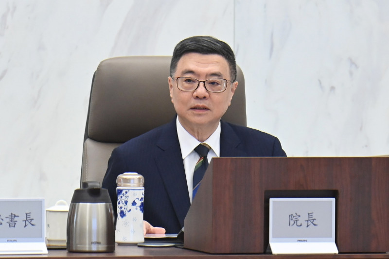 行政院長卓榮泰今（12）日在院會發表歲末談話表示，今年人均GDP一定可以達到4萬美元，明年最低工資可望突破3萬元。（資料照，行政院提供）