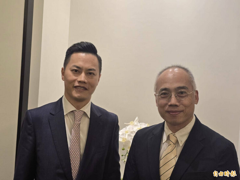 建新國際董事長陳彥銘（左）、總經理總經理柯勝鐘（右）。（記者王憶紅攝）