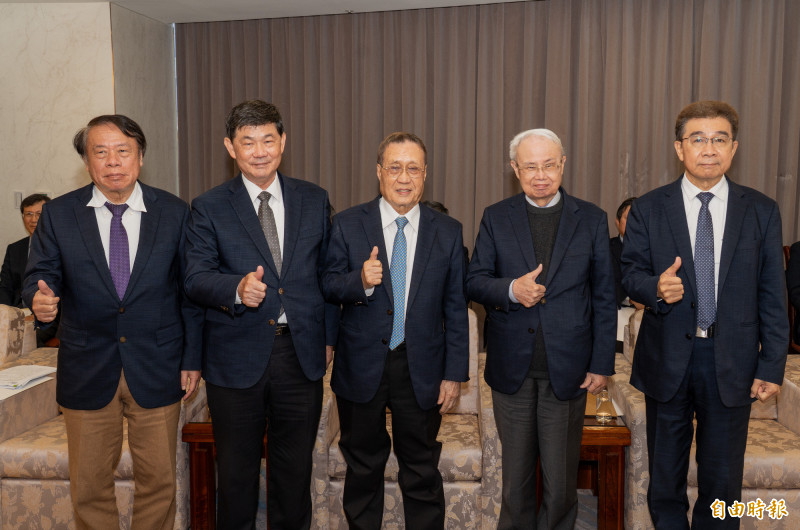 台化董事長洪福源:入股機光科技擬變身「化工廚房」 台化董事長洪福源:入股機光科技擬變身「化工廚房」