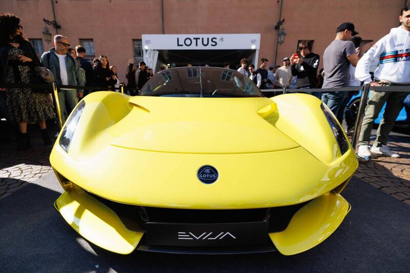 這10款極致天價豪華車 7600萬元起跳 市面上買得到、並非客製化車型