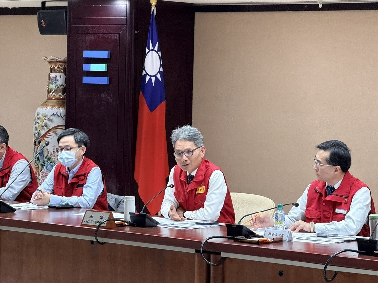 旱災經濟部災害緊急應變小組昨（16）日召開第1次工作小組會議，由指揮官經濟部次長賴建信主持。（經濟部提供）