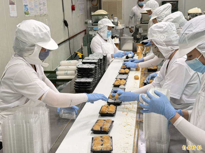 全聯We Sweet麻糬商品是由全球最大的麻糬製造商「家會香食品」製造供應。（記者楊雅民攝）
