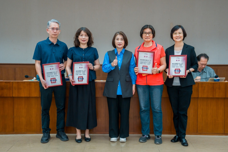 屏縣財稅遠距視訊服務創新高 年逾1.7萬件創新高