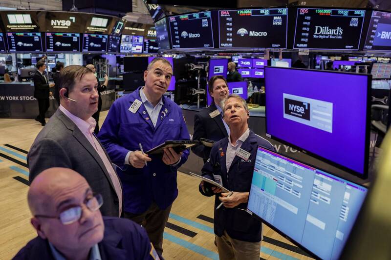 美股收盤》中東局勢膠著！道瓊震盪下跌84點 台積電ADR漲逾1％