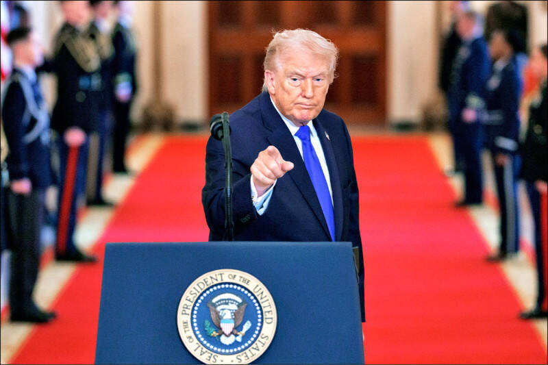 川普開價2.5兆美元想「結束戰爭」？向波斯灣國家開帳單震撼曝光