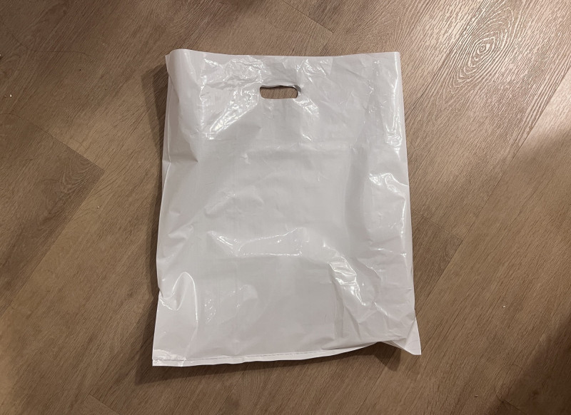 經濟部表示，下游民生所需的塑膠用品目前各大零售通路庫存充足，供貨正常。塑膠袋示意圖。（記者廖家寧攝）
