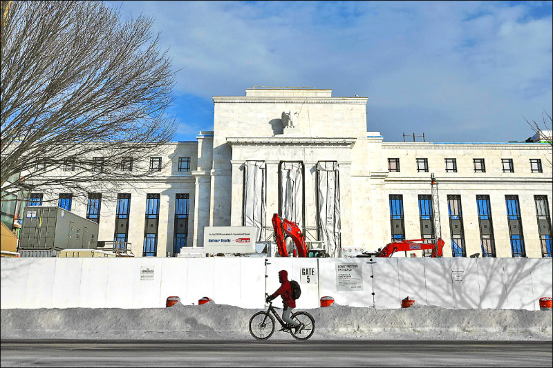 〈財經週報-通膨再起〉降息夢碎 股債雙殺壓力劇增