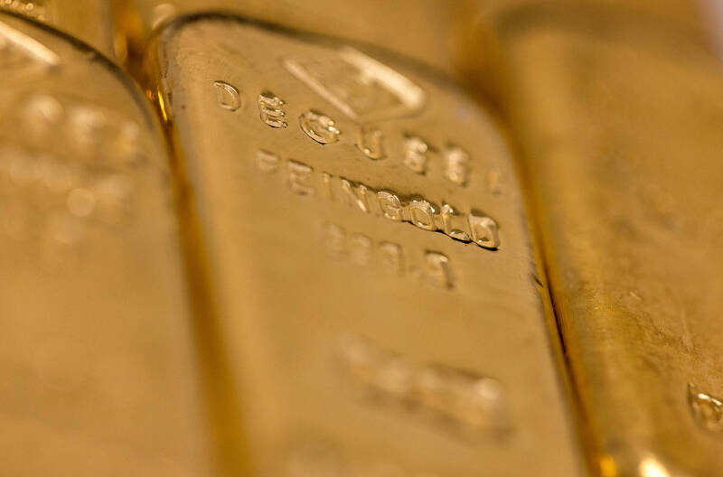 黃金連2強彈！但仍慘創18年來最差單月表現