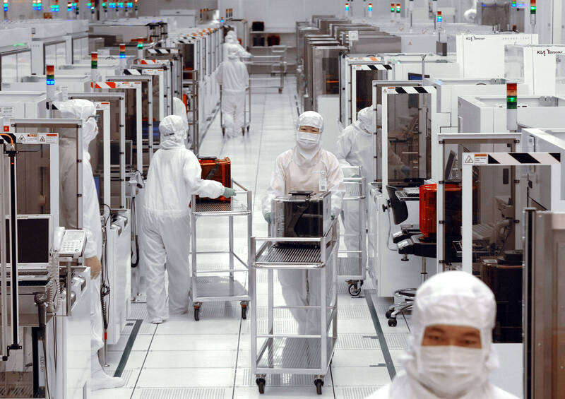 產業分析師對Terafab不看好，點出馬斯克提出的生產方式違反了晶片產業的經濟法則。資料照。（法新社）