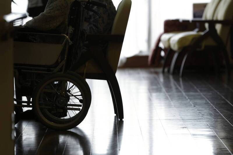 78歲阿嬤月領1萬年金節儉生活 背後竟藏「不愁吃穿秘密」嚇壞兒